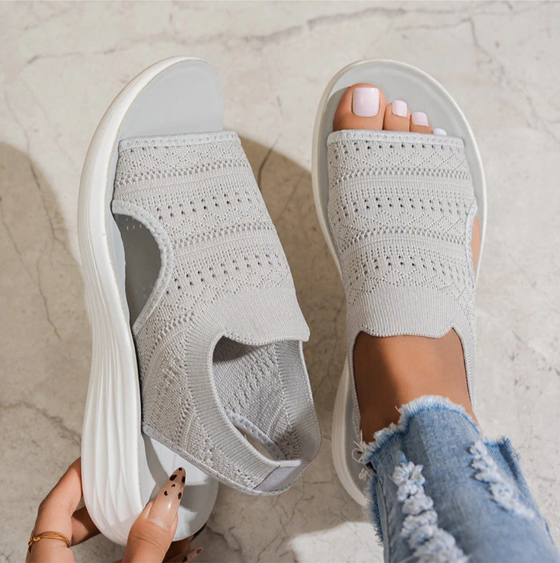 Elena | Sandalias de plataforma confeccionadas con material transpirable para mujer