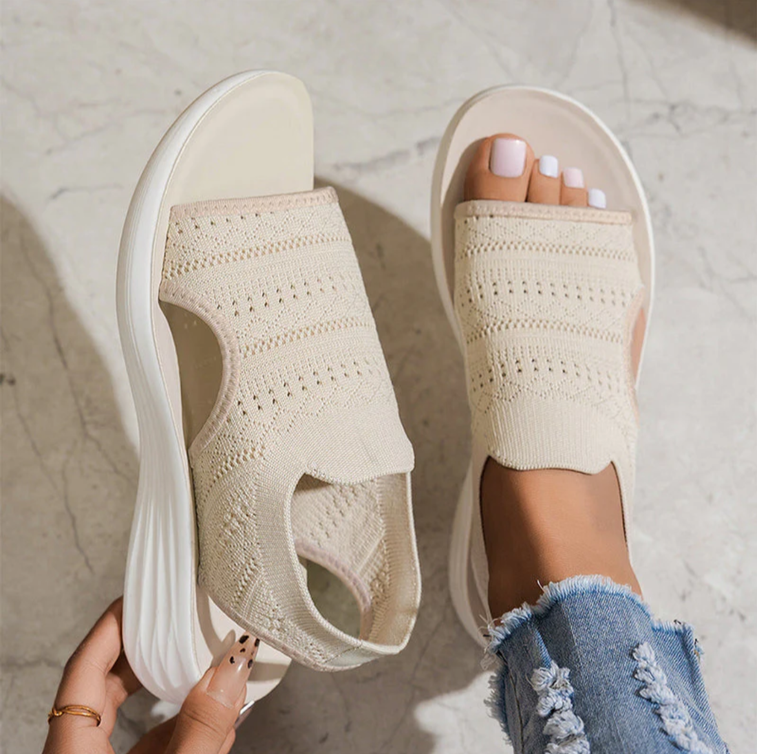Elena | Sandalias de plataforma confeccionadas con material transpirable para mujer