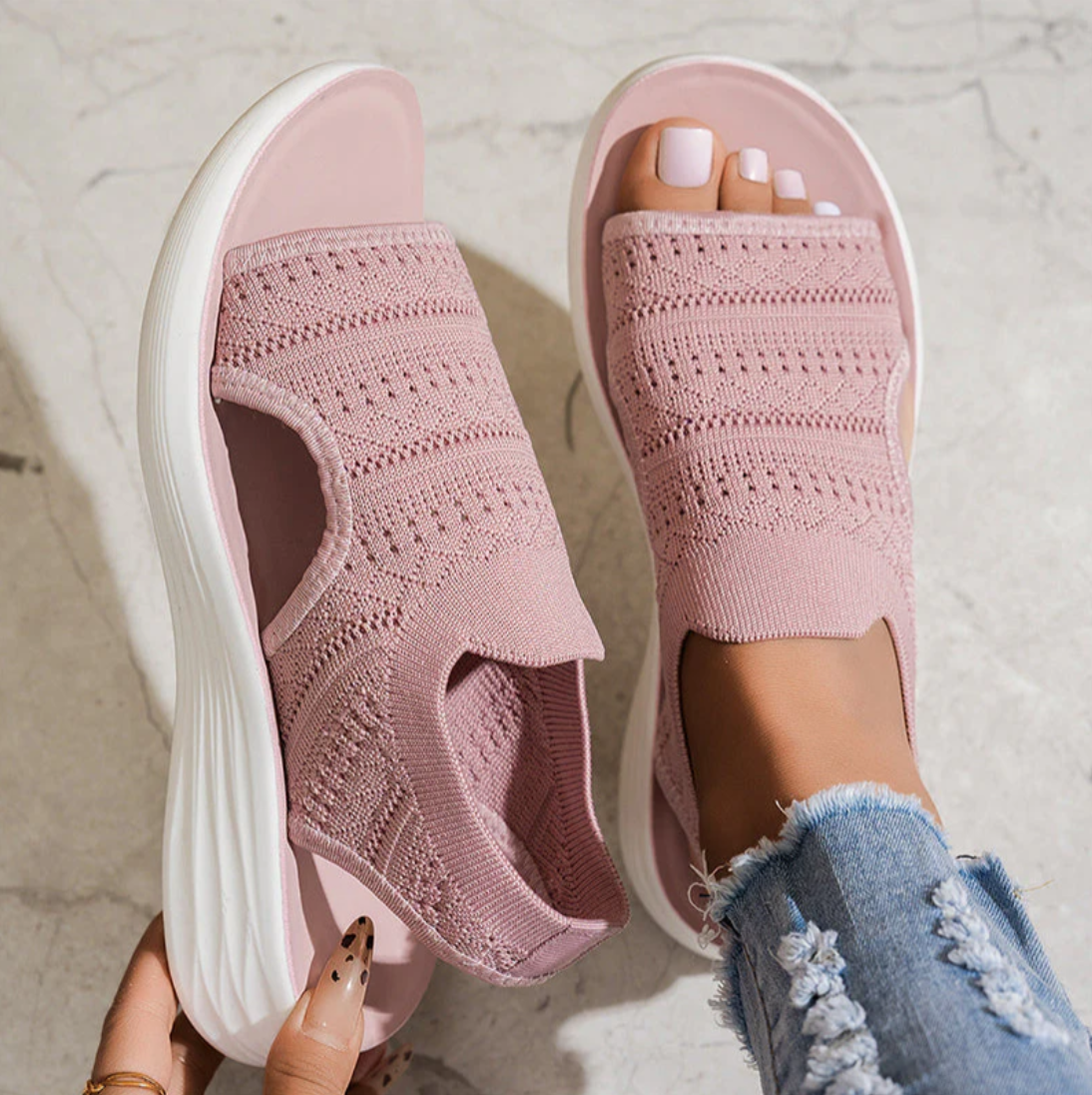 Elena | Sandalias de plataforma confeccionadas con material transpirable para mujer
