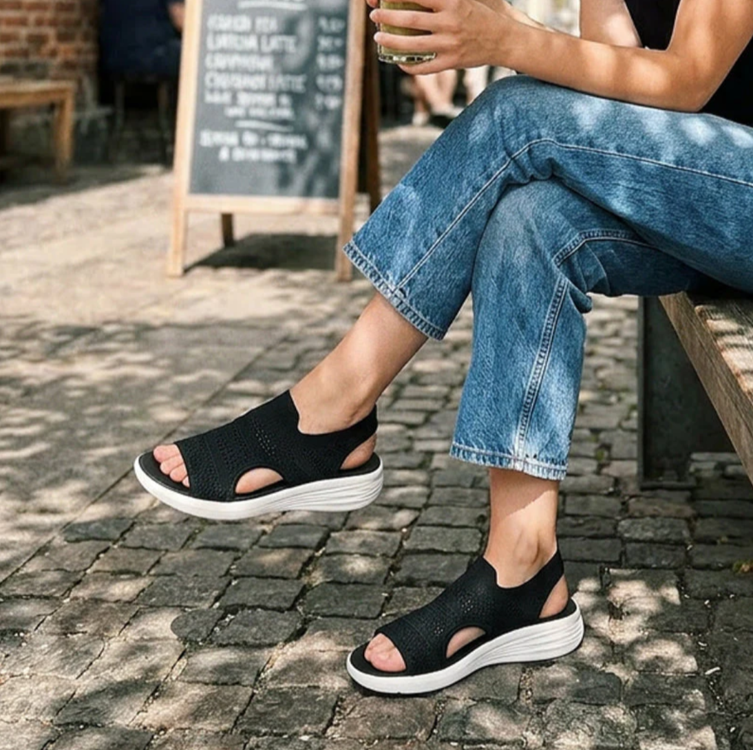 Elena | Sandalias de plataforma confeccionadas con material transpirable para mujer