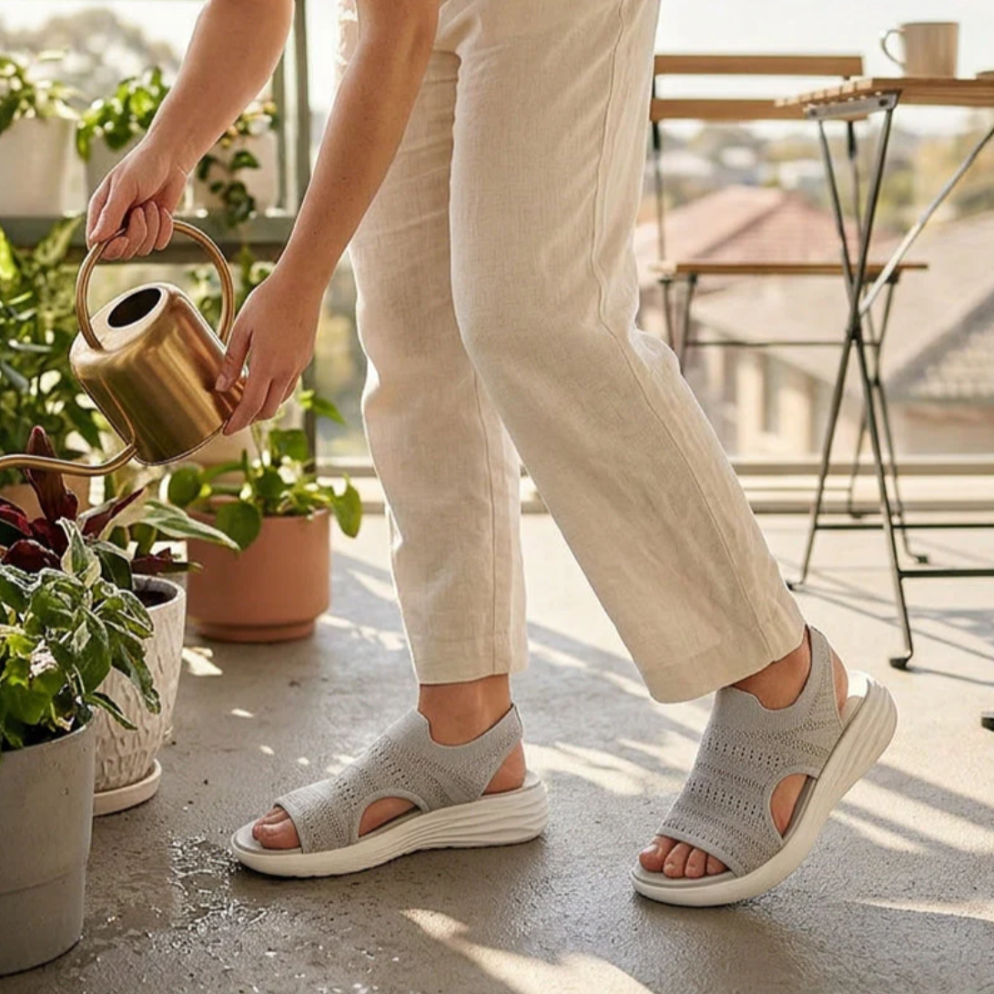 Elena | Sandalias de plataforma confeccionadas con material transpirable para mujer